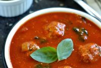 Garden Fresh Tomato Spinach Soup