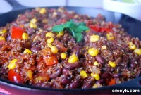 Southwest Skillet Quinoa Fiesta