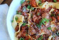 Hearty Slow Cooker Turkey Sausage Bolognese