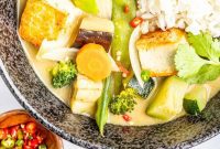 Vibrant & Effortless Thai Vegetable Green Curry