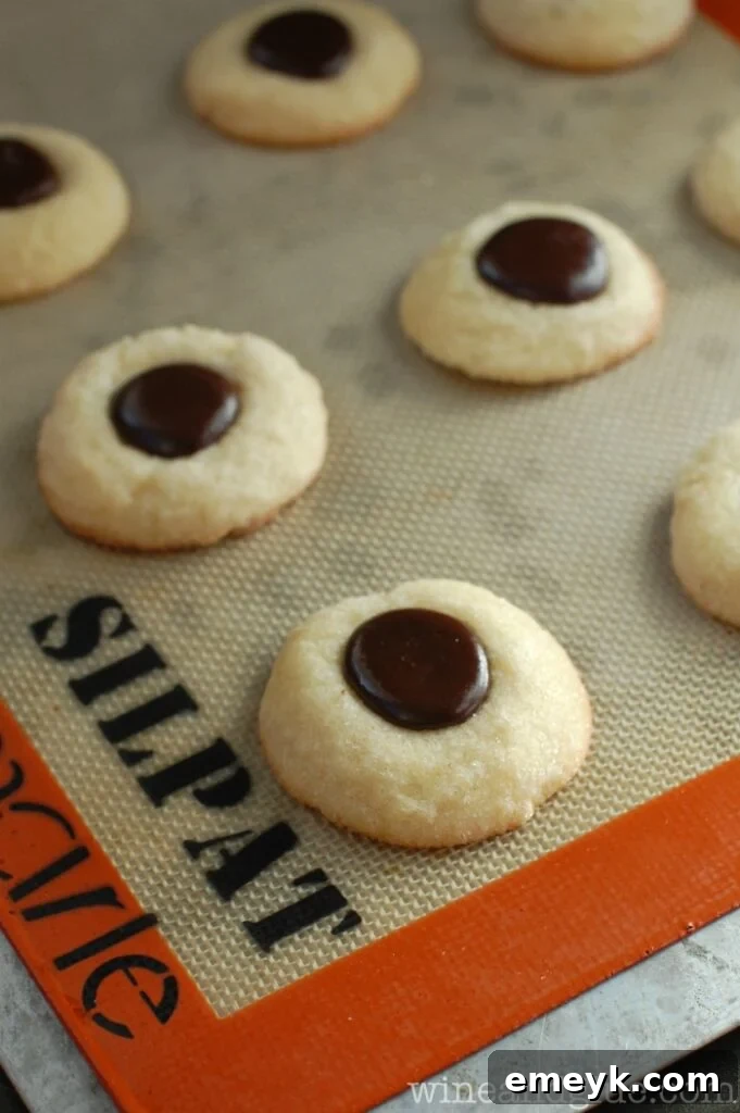 Mexican Chocolate Thumbprint Cookies - spiced holiday treats