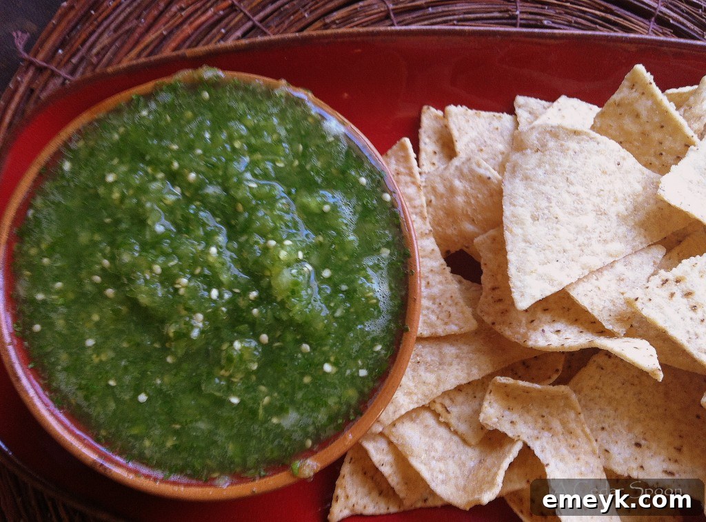 Vibrant Fresh Tomatillo Salsa