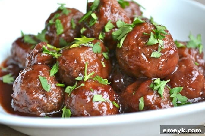 Crockpot Appetizer Meatballs with Grape Chili Sauce