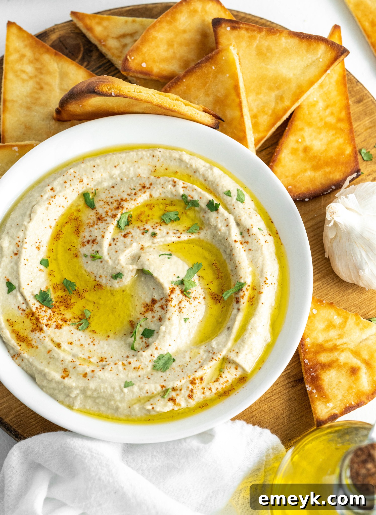 A bowl of creamy Baba Ghanoush ready to be served.