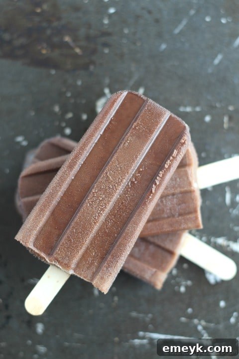 Easy 4-Ingredient Fat Free Chocolate Pops, simple homemade fudgesicles for a healthy dessert.