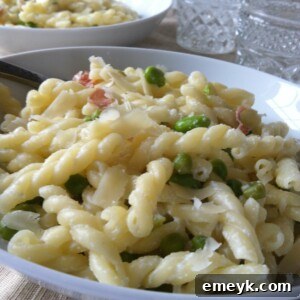 Finished pasta dish ready to serve.